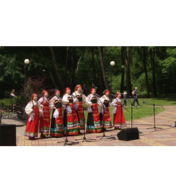 Детский образцовый вокальный ансамбль «Яблонька».